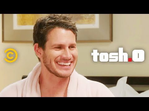 Lili Hayes - CeWEBrity Profile - Tosh.0