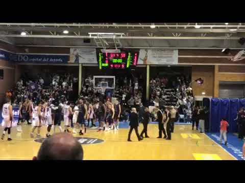 Oviedo Baloncesto gana 64-58 a Palencia en el primer partido del play off