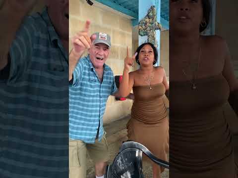 Bailando en GUANABO, S I R E N A, Habana del Este, CUBA