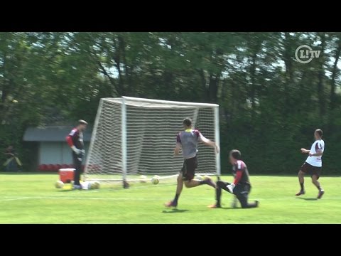 Pedro faz três gols e é destaque em treino do São Paulo