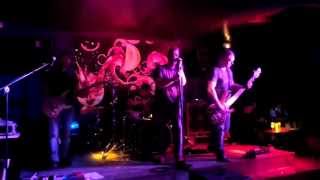 Hors Zone - Le roi des fous