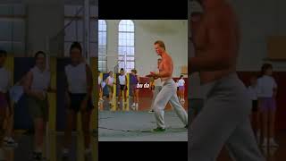 Irkçılık Yapan Rakibini Uçan Tekmeyle Yere seren Bruce Lee Raconu!