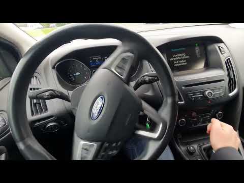 Ford Focus 2015 aktiver Parkassistent