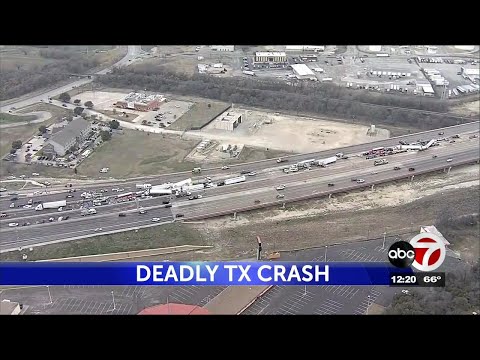 Aerial view of 100-car pileup in Fort Worth