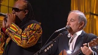 Paul Simon & Stevie Wonder - Me And Julio Down By The Schoolyard (Live at the Library of Congress)