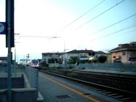 ESfast 9308 in transito a torre del lago