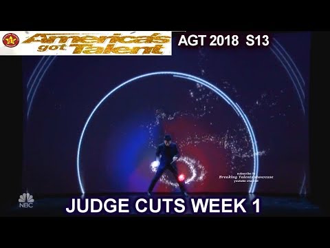 Mochi Diabolo Juggler / Artist  &Video Projection AMAZING America's Got Talent 2018 Judge Cuts 1 AGT