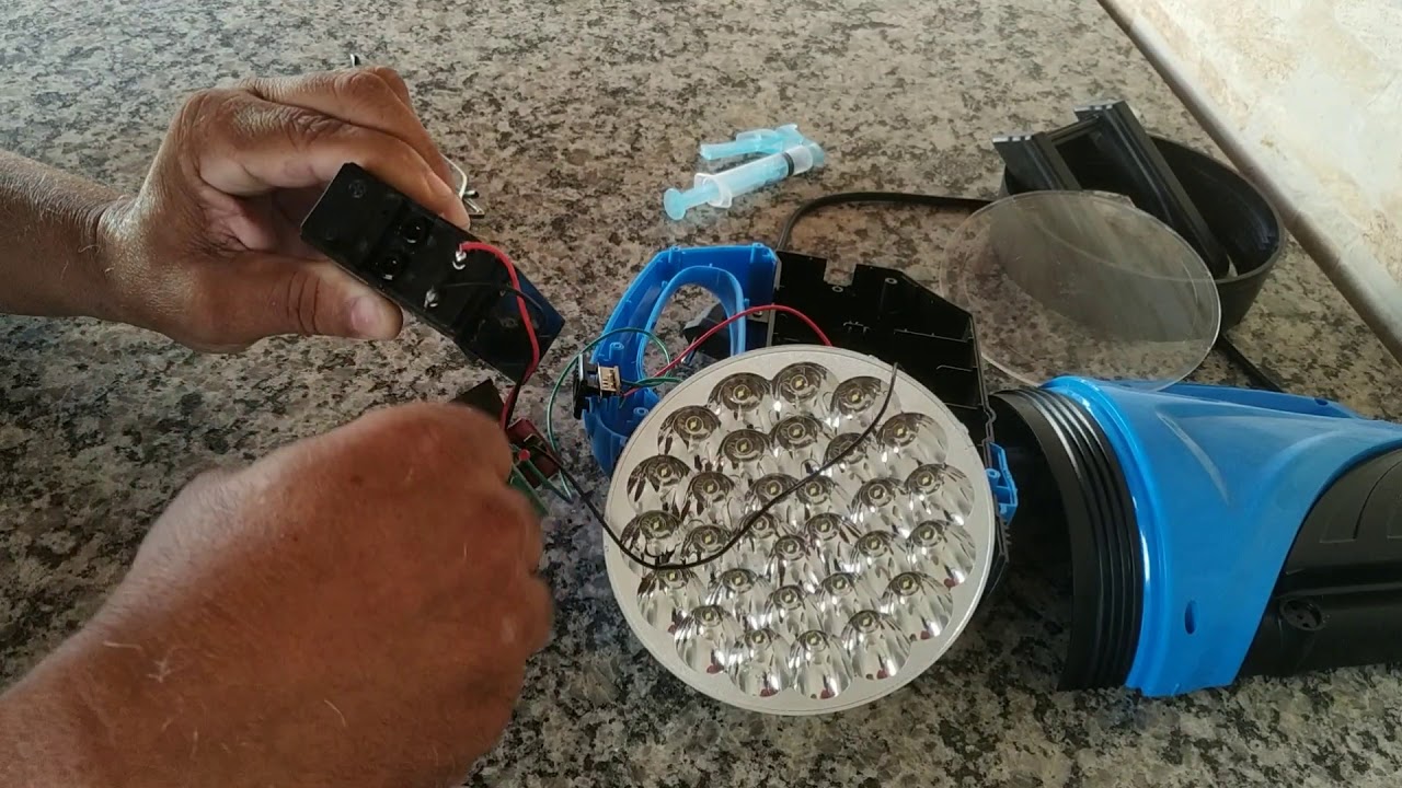 Recuperando bateria da lanterna