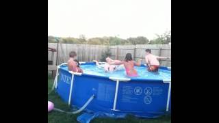 preview picture of video 'Pool Fight'