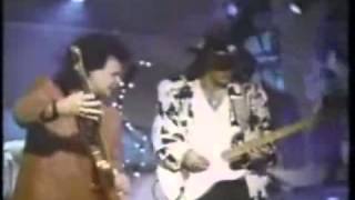 Stevie Ray Vaughan & Dick Dale - Pipeline (Music Video)