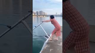 Download lagu China’s New Water Bicycle That Runs Without Petrol 😮 #shorts #facts #viralvideo mp3
