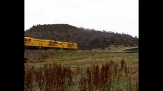 preview picture of video 'NEW LOCOS AT BREEZA'