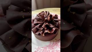 Making the ultimate chocolate cake in my tiny Parisian kitchen! #paris #recipe #