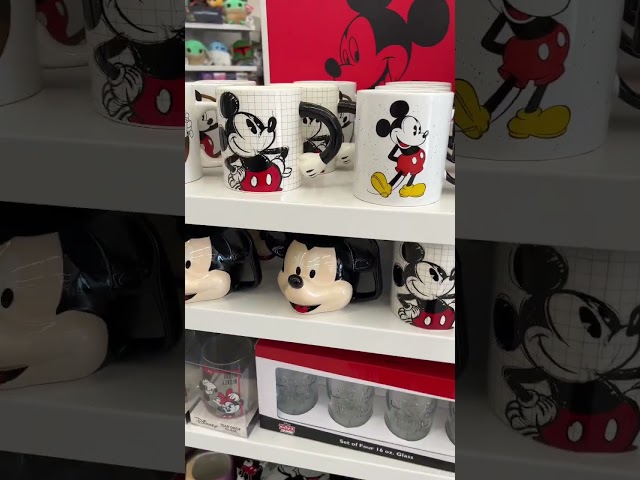 Vídeo relacionado con Disney Mickey Mouse Classic - Taza coleccionable en caja de regalo