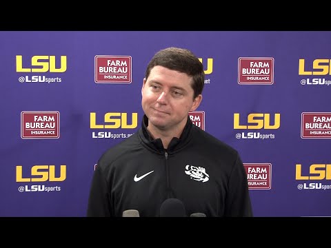 "We're Around A Lot Of Guys That Challenge You To Be Your Best," QB Coach Joe Sloan Says