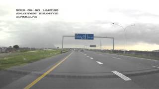preview picture of video 'Bad Driving - N2 incoming, Khyelitsha, Cape Town'