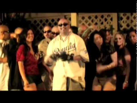 Mr. Capone-E - It Ain't About Me