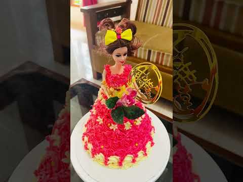 Weweldeniya shalika cake house වෙතින් ඊයේ ලබාදුන් ලස්සන හා රසවත් උපන් දින කේක් එක.0774729333