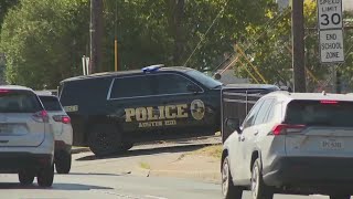 Travis Early College High School cancels classes after body of student found on campus | FOX 7 Austi