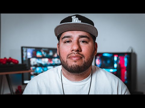 I’m a Photographer and this is my First Time in front of a Camera 😬