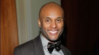 Leonard Cohen Hallelujah best cover feat.  Kenny Lattimore   Dave Koz 20th Anniversary Christmas