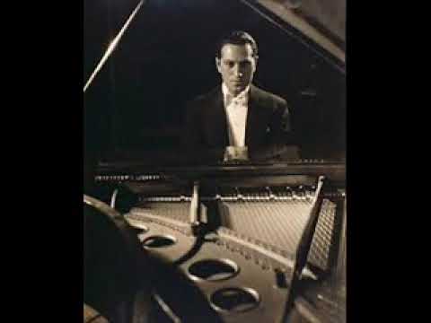 GEORGE GERSHWIN MEDLEY 1934 with RUDY VALLEE