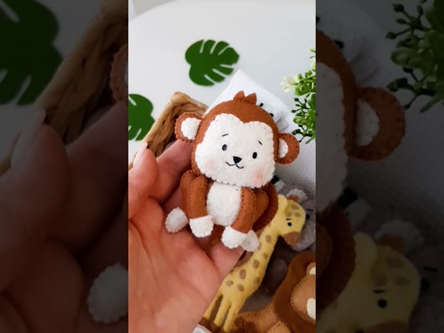 Vídeo relacionado con Zappi Co Set Triple de Elefante, Jirafa, León de Peluche Suave Safari, Selva, Animal de Peluche (12-15 cm), Ideal para Recién Nacido, Primer Cumpleaños