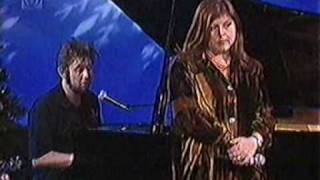 Shane MacGowan (Pogues) &amp; Kirsty MacColl - Fairytale Of New York - On The Jack Doherty Show 1997