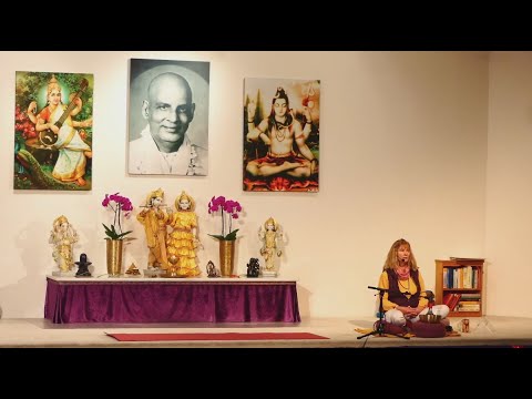 Yoga "Ankommenstunde" Grundreihe mit Sharima - Yoga Vidya Live - 16:30 - 27.11.2020