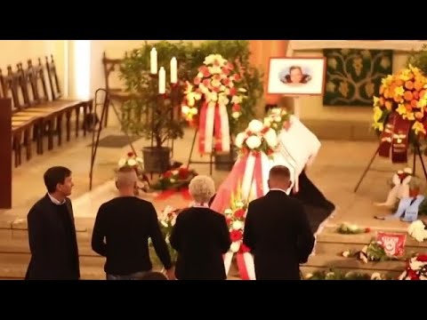 Nach dem feigen Anschlag in Halle: Gedenkfeier für Terrorofer Kevin S. in Merseburg