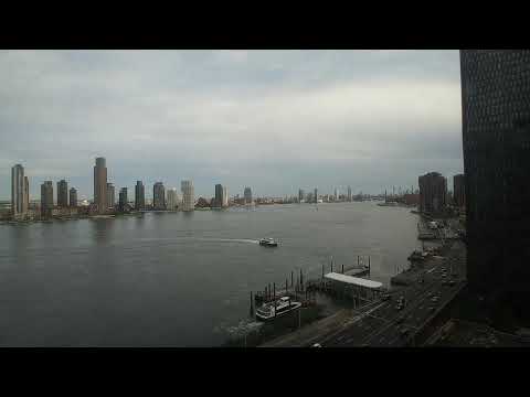 New York City - East River live cam