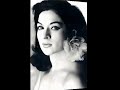 María Victoria - Lola Flores