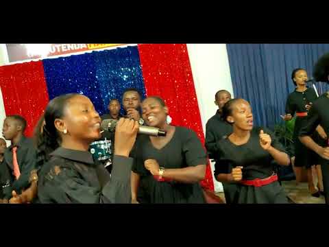 MSIFUNI KWA UZURI WA UTAKATIFU WAKE