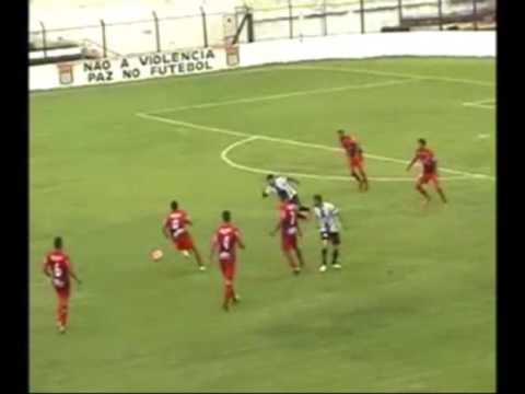 Melhores momentos do volante José Artur.