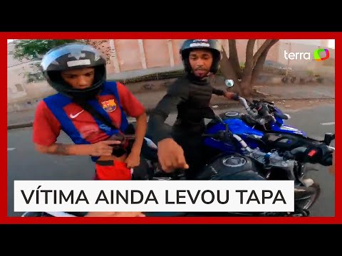 Com câmera em capacete, motociclista grava o próprio assalto no Rio de Janeiro