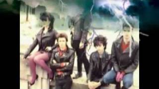 La Tribu de Las Chochoni - Alaska y Los Pegamoides