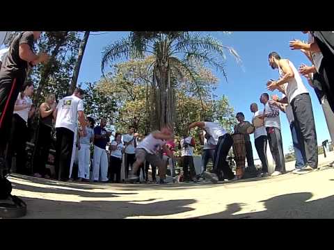 Capoeira on Tour. Roda na lagoa Pampulha -  Belo Horizonte