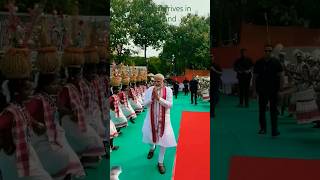 PM Modi arrives to a traditional welcome in Hazaribagh, Jharkhand | #dance #vlog#culture #jharkhand
