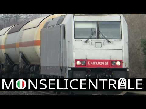 E483 026 SI treno merci con cisterne