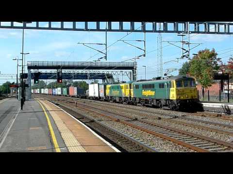 86627 & 86637, Rugeley, 4L92 Ditton - Felixstowe, 31/08/2010