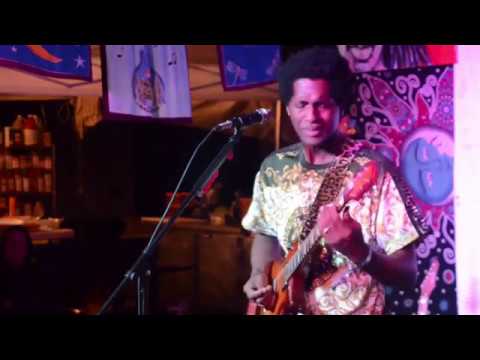 Ron Artis II & The Truth - 'Walk That Walk' - Live At Bitchin' Kitchen' 2019