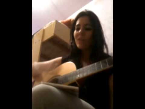 Aline-cantando Motivo Storge2