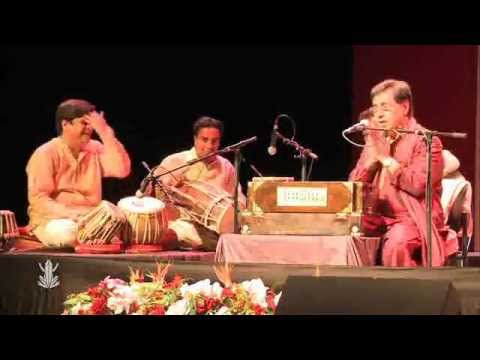 Jagjit Singh - Yeh Daulat Bhi Le Lo [Live in Paris 2011]