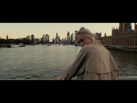 4 Strings & Susanne Teutenberg  "Shadows Dancing" (CRR Extendeds)