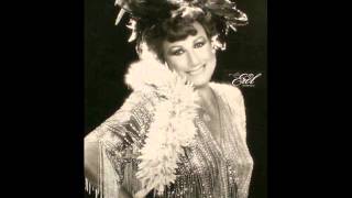 Müzeyyen Senar   Dertli Ne Ağlayıp Gezersin Burda