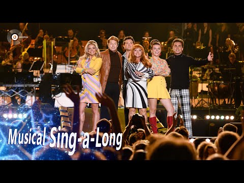 download lagu mp3 mp4 Haal Het Doek Maar Op, download lagu Haal Het Doek Maar Op gratis, unduh video klip Haal Het Doek Maar Op