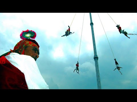 Der mysteriöse RITUS der Voladores