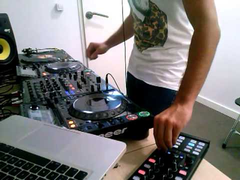 FERRIS IN EUMES STUDIO