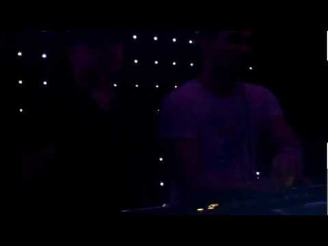 Artem Fleming feat Markov (Party Room, AFTP)