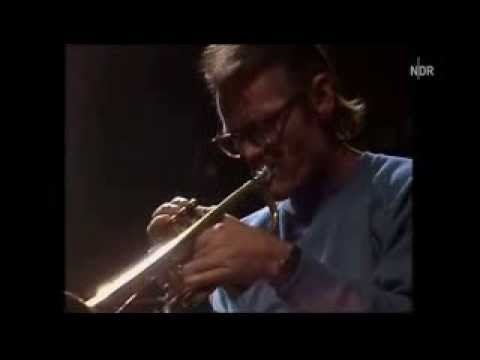 Chet Baker Trio -  How deep is the Ocean